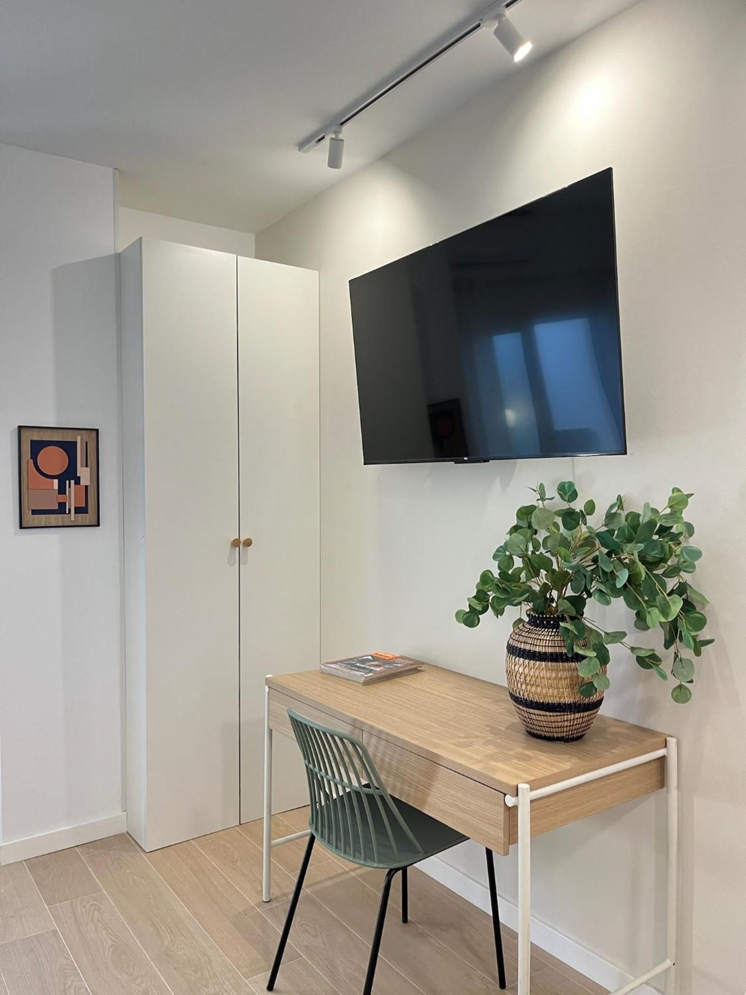 Loft Con Wifi Lavadora Secadora Cama Agradable Muy Proximo Valencia公寓 外观 照片