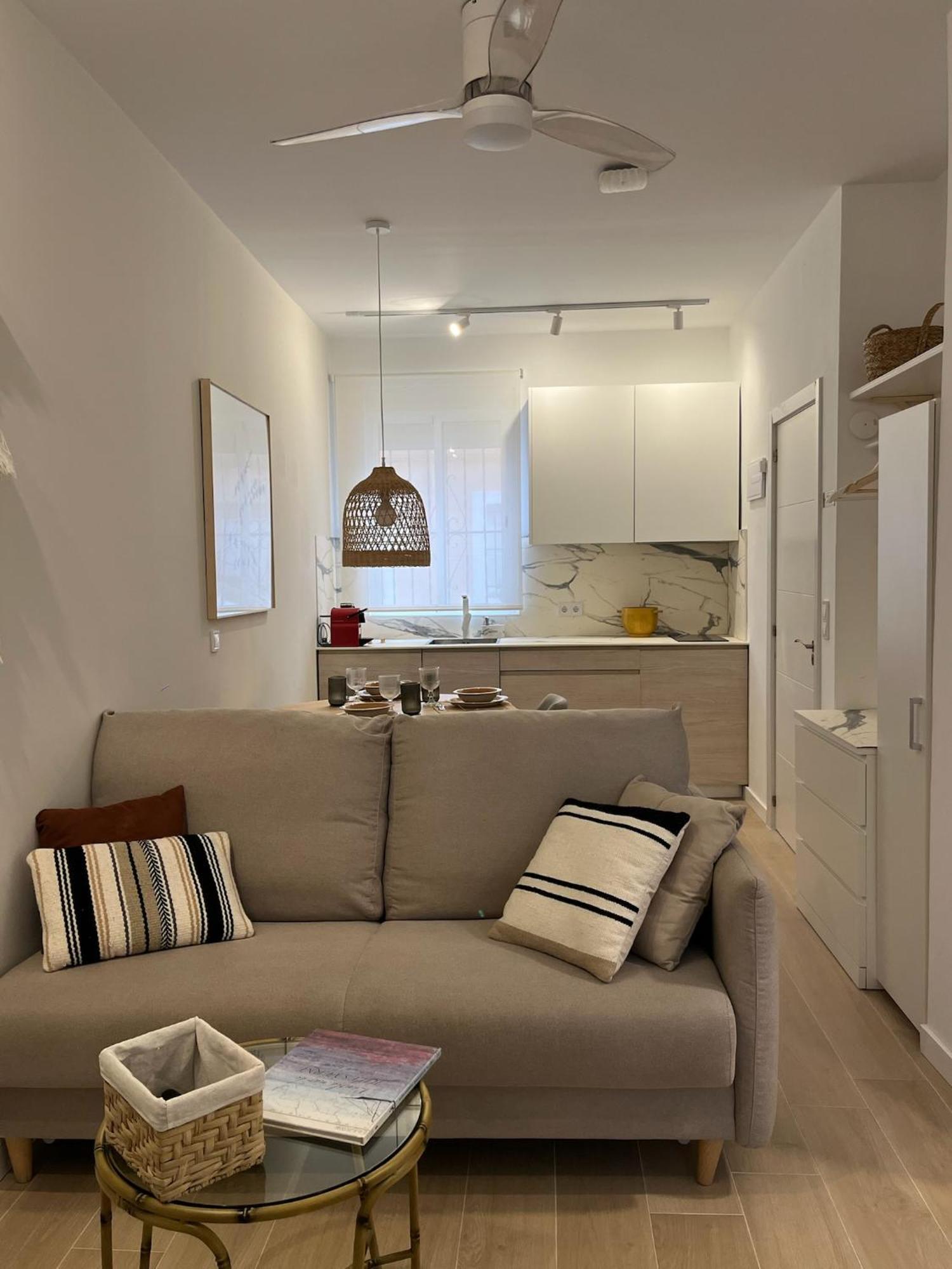 Loft Con Wifi Lavadora Secadora Cama Agradable Muy Proximo Valencia公寓 外观 照片