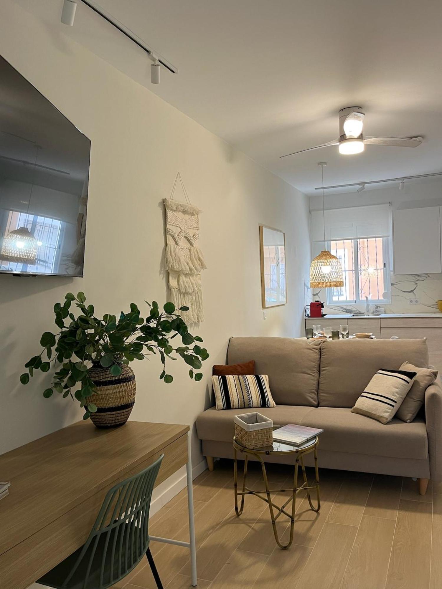 Loft Con Wifi Lavadora Secadora Cama Agradable Muy Proximo Valencia公寓 外观 照片